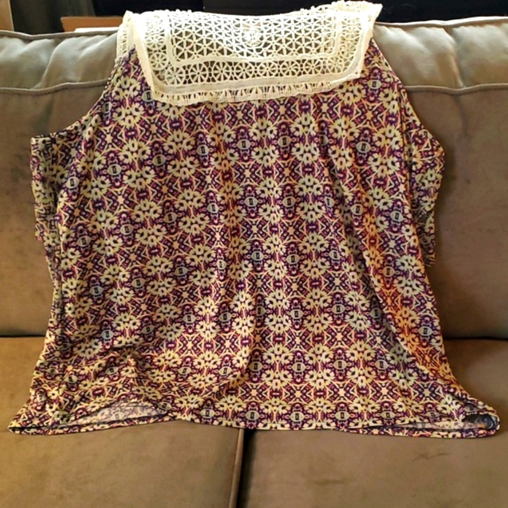 Notations Three Tierd Sleeveless Top 2X - Picture 5 of 5